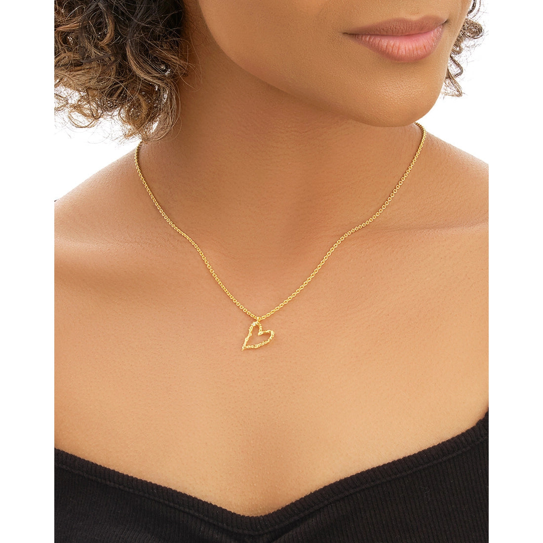 Amia Heart Pendant Necklace