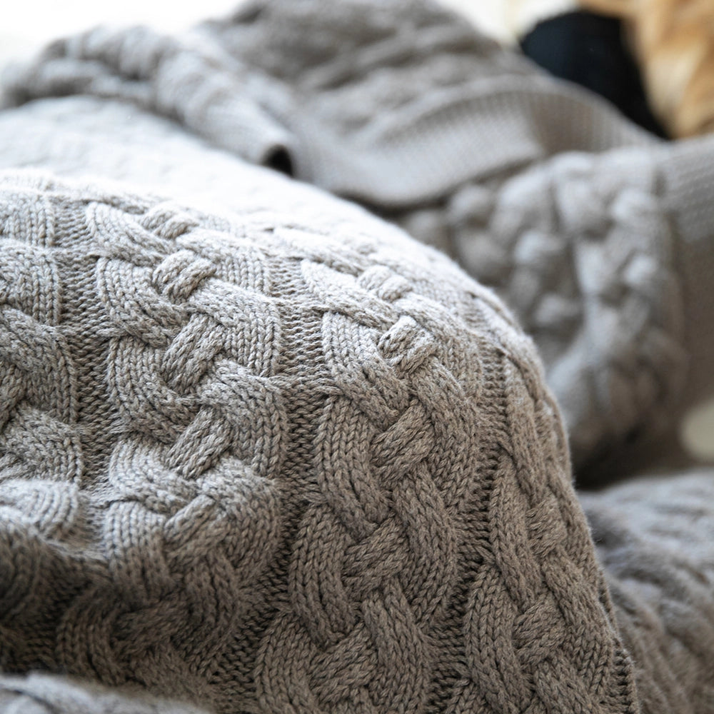 Double Cable - Lt Grey Mel Blanket