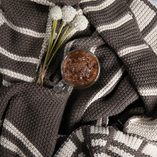 Grid - DK brown/natural Blanket