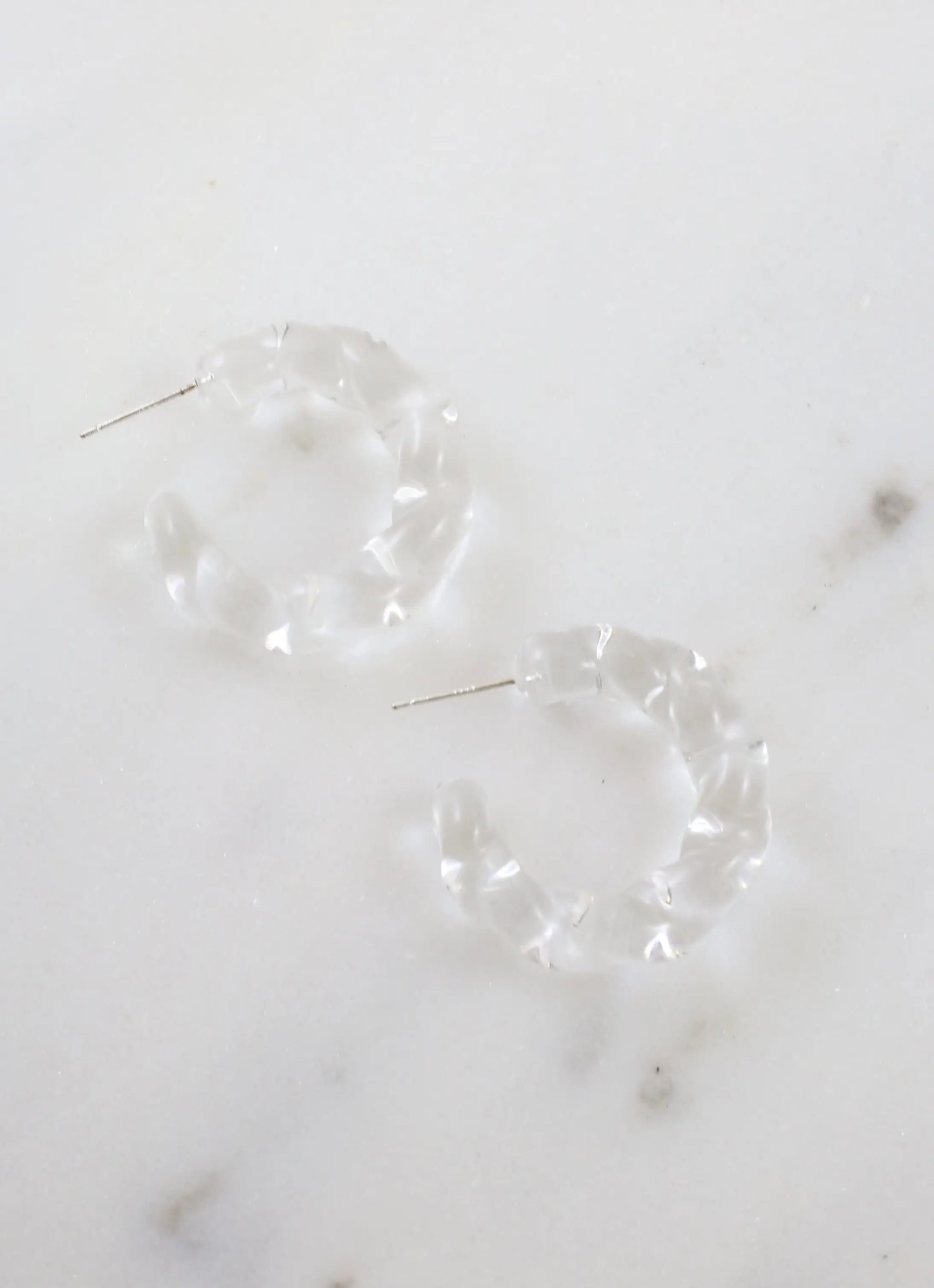 Howard Twisted Resin Hoop Earring Clear