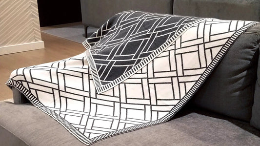 Sveda - Bricks Blanket