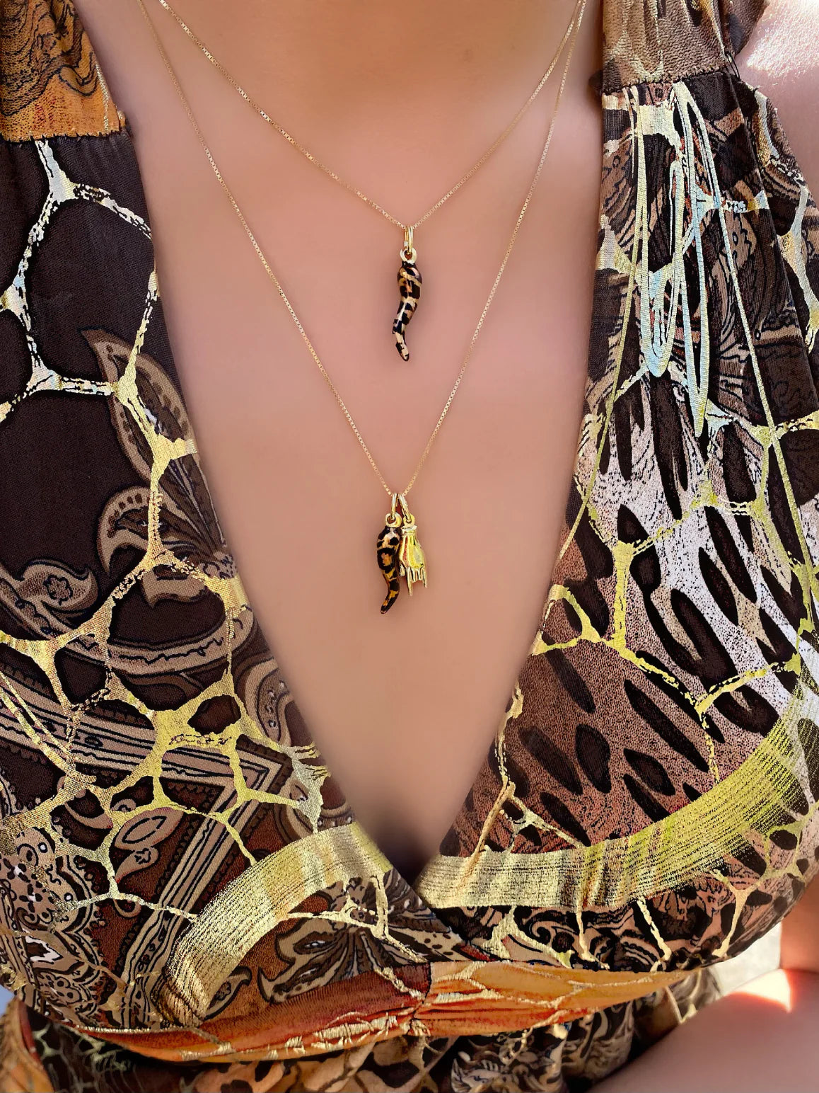 Leopardo Cornicello and Gold Hand Necklace