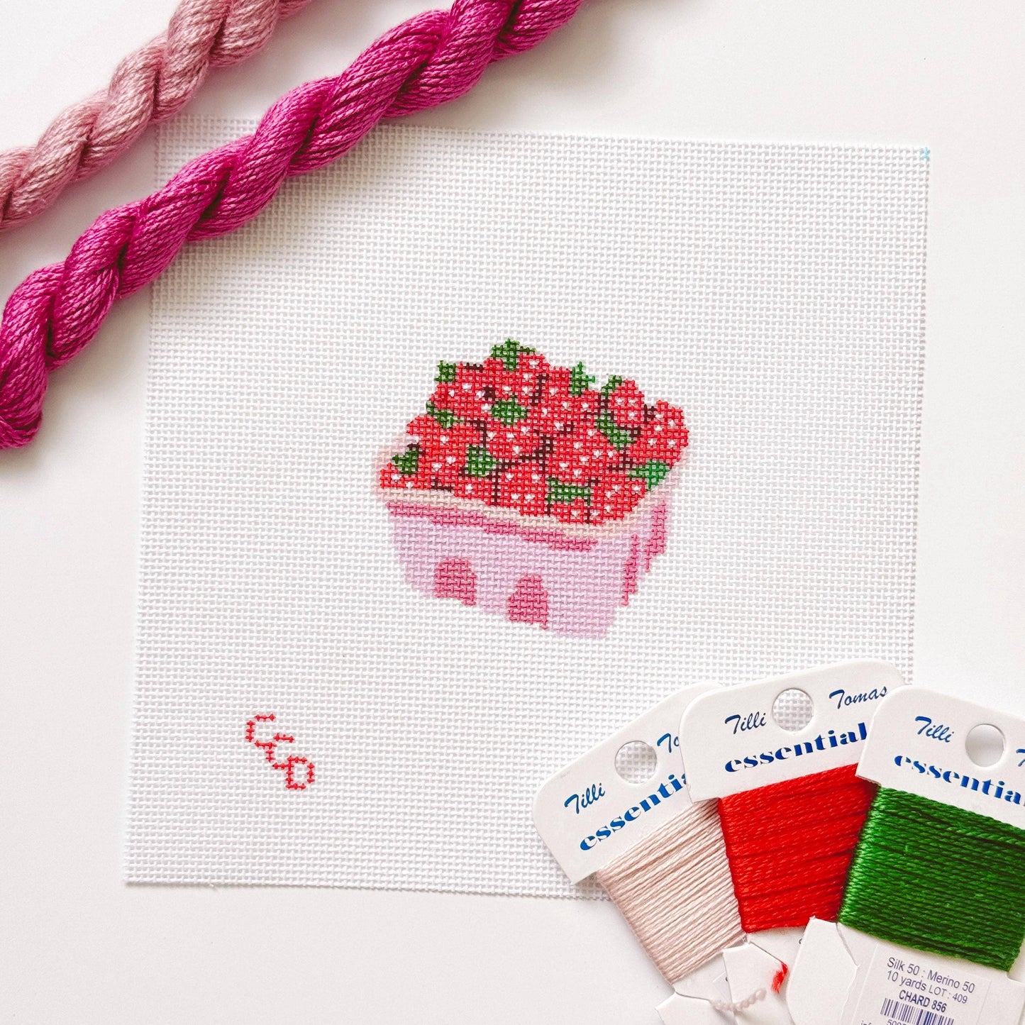 Strawberry Basket Needlepoint Canvas 18 Mesh 4” Design, Summer Strawberries Needlepoint Canvas modern Hand Painted