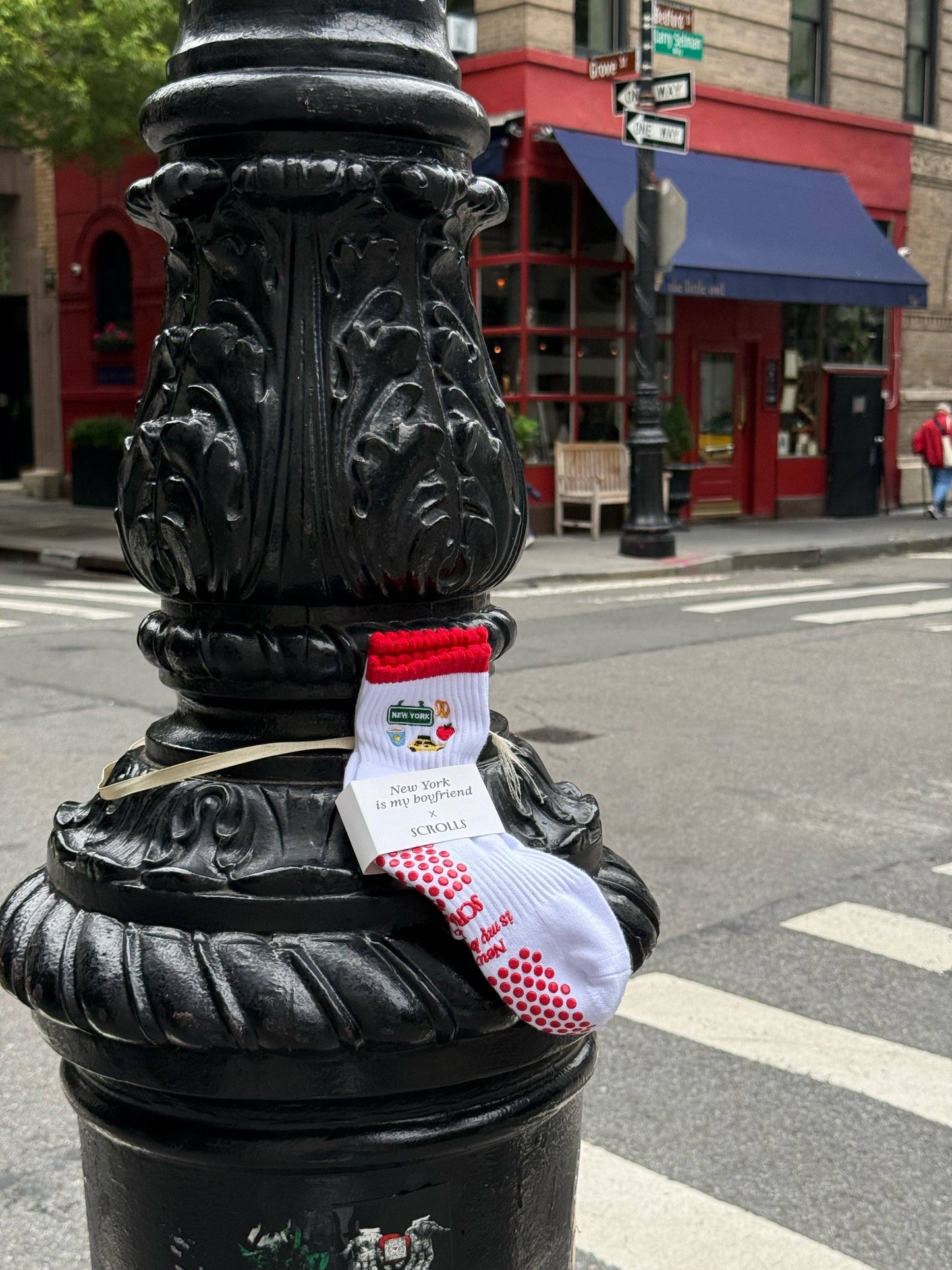 New York is my boyfriend x Scrolls Pilates Grip Socks