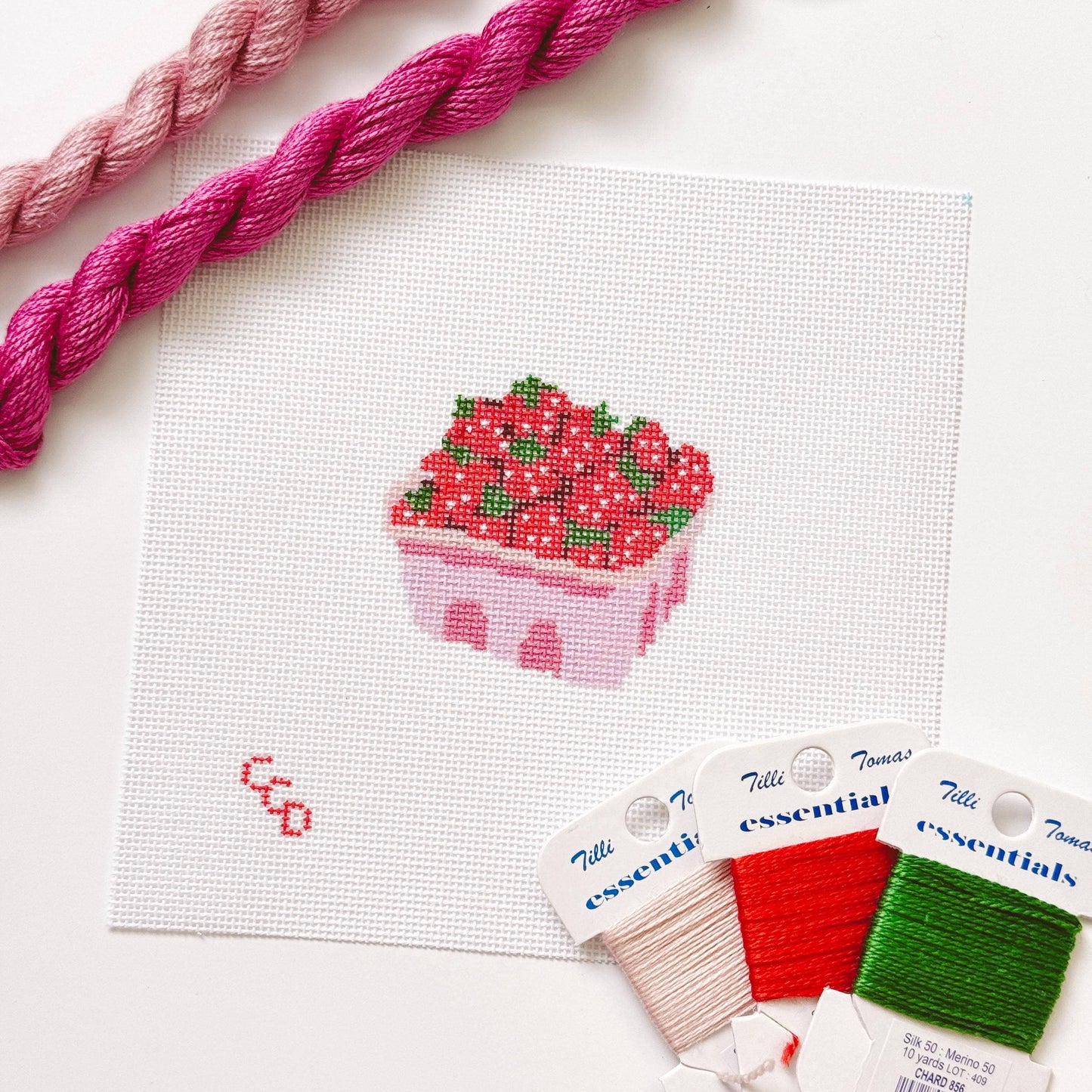 Strawberry Basket Needlepoint Canvas 18 Mesh 4” Design, Summer Strawberries Needlepoint Canvas modern Hand Painted