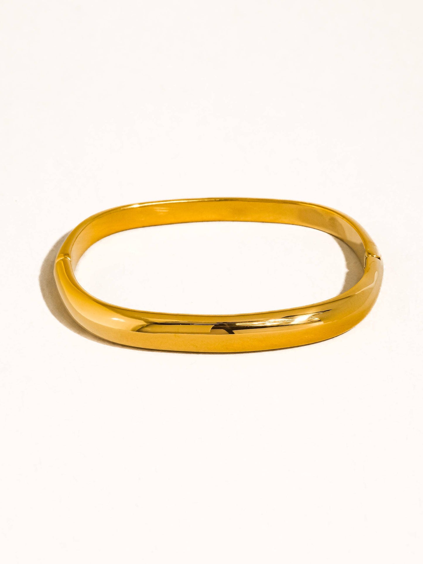 Renzi 18K Gold Non-Tarnish Classic Bangle Bracelet Jewelry
