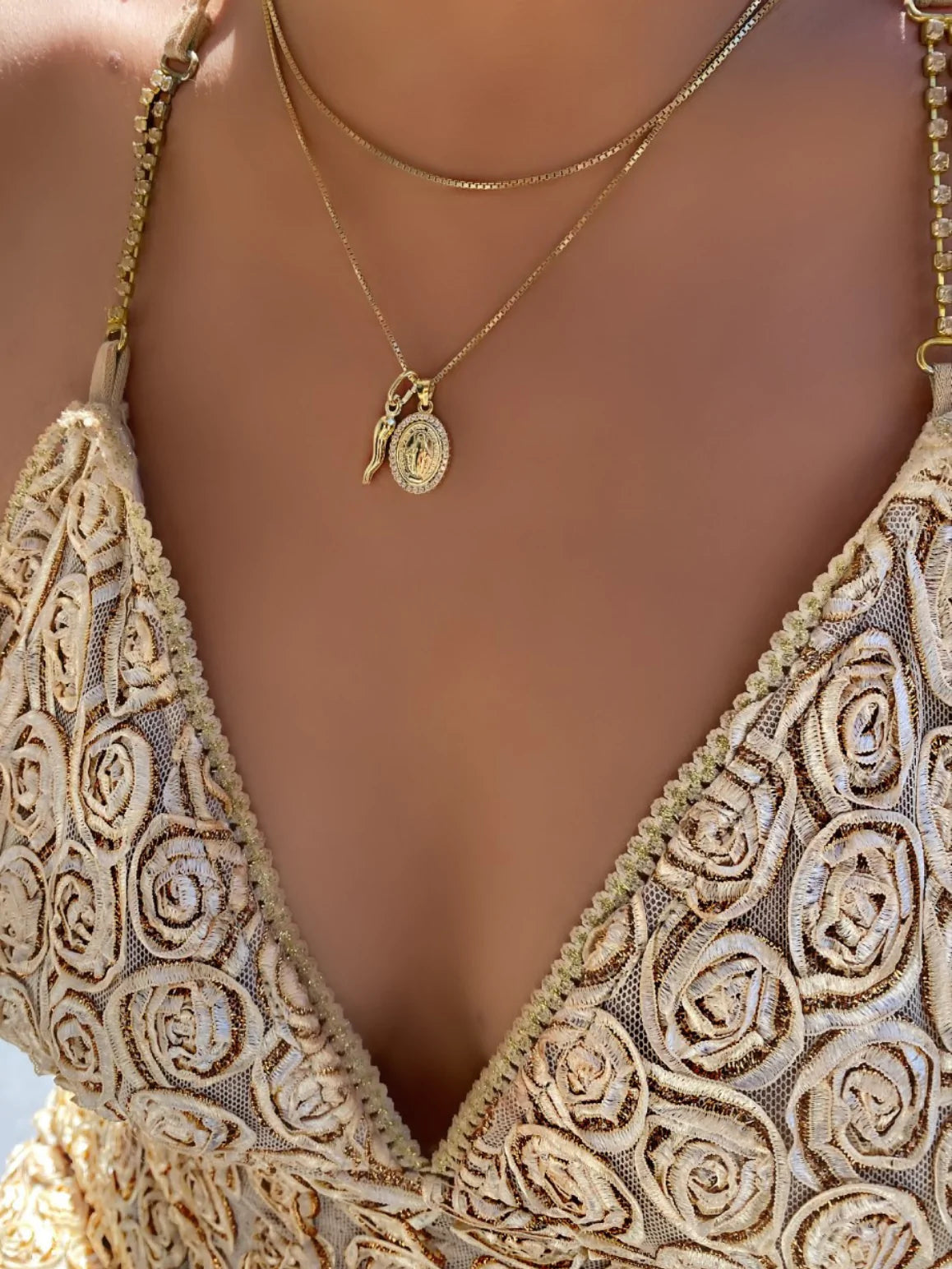 Sardegna Gold Cornicello and Diamante Madonna 17" Necklace